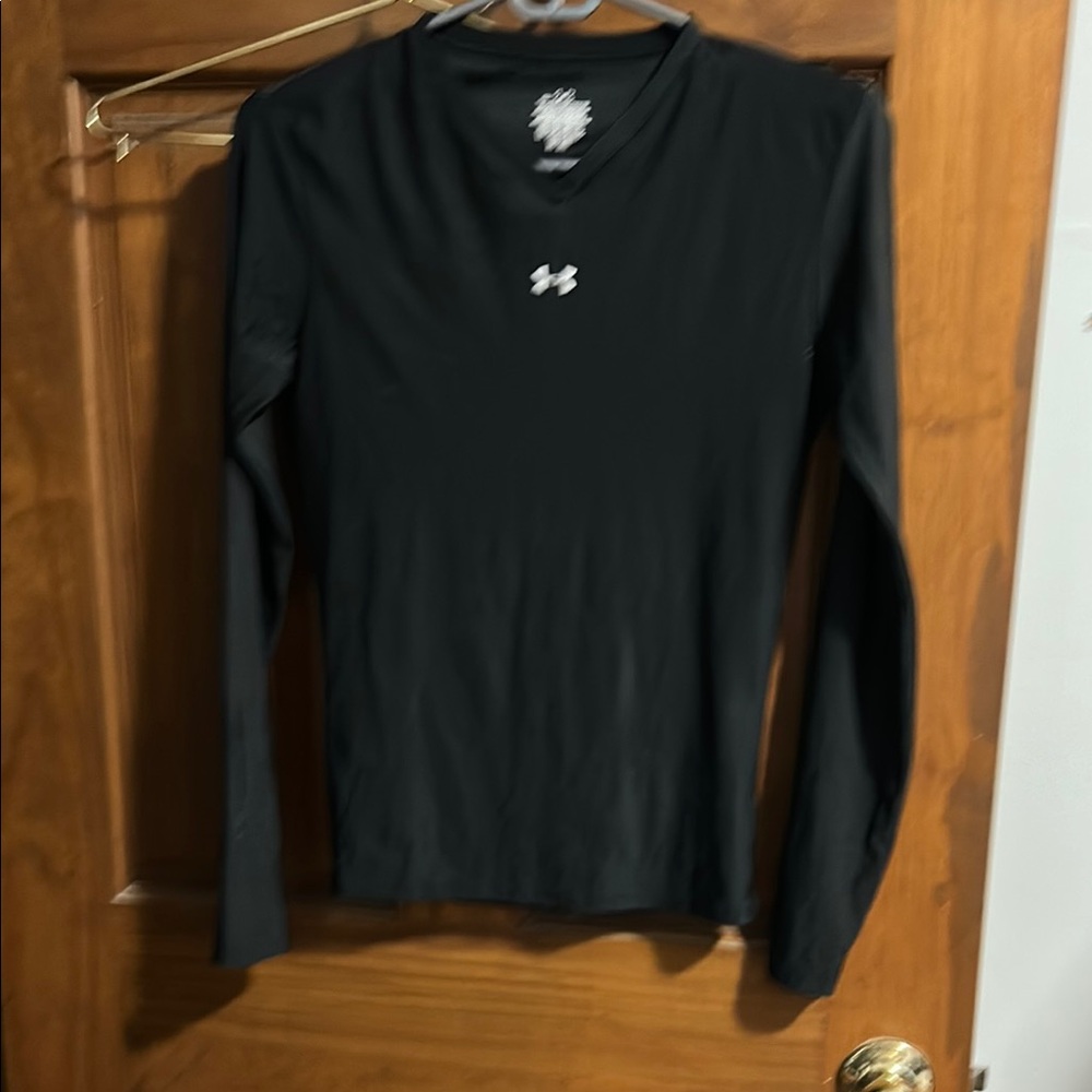 Under Armour Jet Black V-Neck Long Sleeve